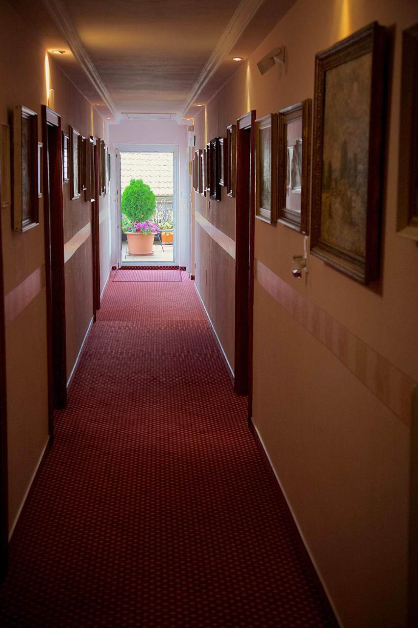 Haus Treffer Hotel Kirchdorf in Tirol Eksteriør billede